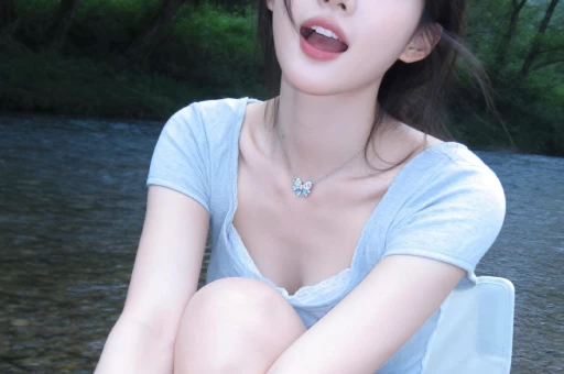 “鹅腿阿姨”塌房！“被群里某位上班精英举报”冲上热搜！北大学生发声