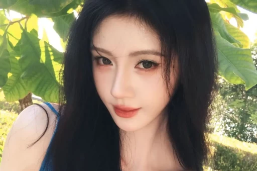 全网等肖战的恋情大瓜刘大锤蹲了数月只锤出了两个字：单身