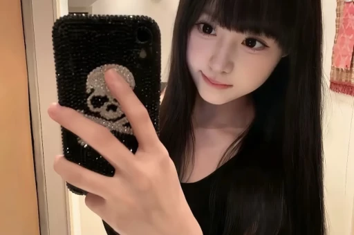 俞飞鸿传言不婚人设崩塌？曝光30岁亲生儿子男友身份特殊！